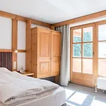 Falkenstein 4*