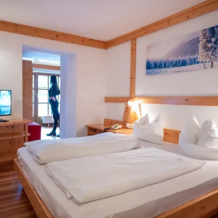 Sport & Wellness Falkenstein - Natural Swimming - Matrix Gym - Summercard Inklusive - Authentic Experience - Flying Wellness With Pool Hotel 4*