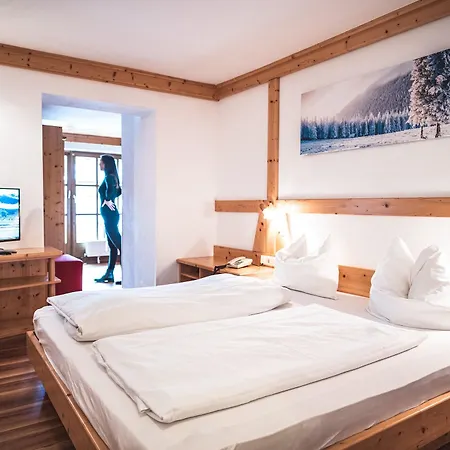 Sport & Wellness Falkenstein - Natural Swimming - Matrix Gym - Summercard Inklusive - Authentic Experience - Flying Wellness With Pool 4* Kaprun