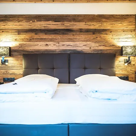 Core Hotel 4*